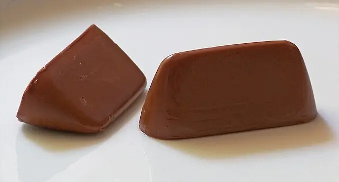 Gianduiotti Lind contro l'Igp per il Giandujotto di Torino: «Non