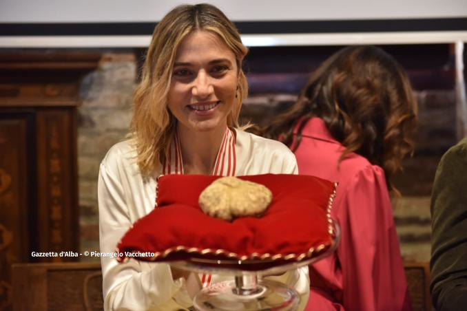 Aperta nel castello di Grinzane Cavour la XXIII Asta mondiale del tartufo bianco d’Alba 12