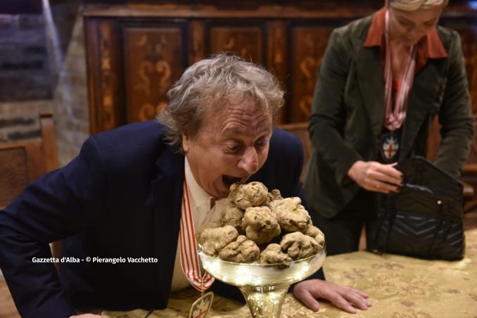 Aperta nel castello di Grinzane Cavour la XXIII Asta mondiale del tartufo bianco d’Alba 16