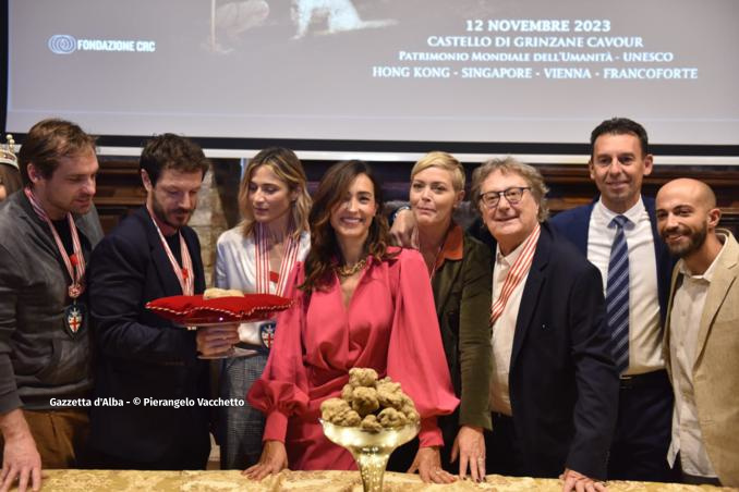 Aperta nel castello di Grinzane Cavour la XXIII Asta mondiale del tartufo bianco d’Alba 7