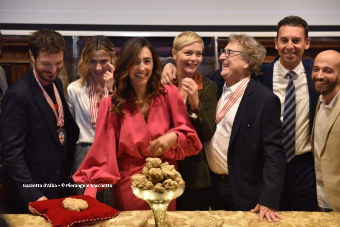 Aperta nel castello di Grinzane Cavour la XXIII Asta mondiale del tartufo bianco d’Alba 8