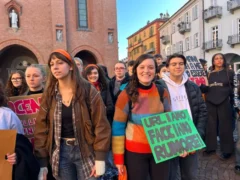 Alba dice no: manifestazione degli studenti e dello Zonta club contro la violenza sulle donne 9