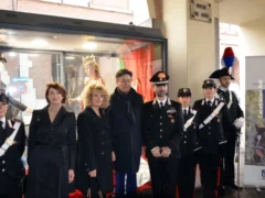 Asti affida la città all’Arma: una vetrina in piazza San Secondo celebra il 4 novembre 4