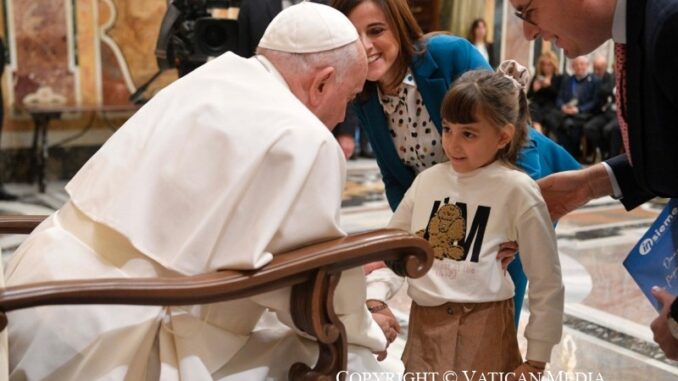 Papa Francesco incontra la delegazione dei giorni Fisc: «Urgente formare uomini capaci di relazioni sane» 3