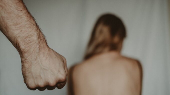 Alessandra, più forte della violenza 1