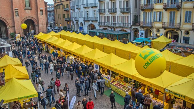 Ad Alba in piazza Risorgimento per il Campagna Amica Day