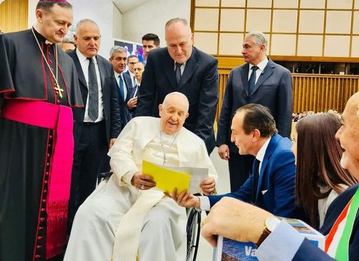 Cirio, consegnata al Papa lettera dei bimbi del Cuneese