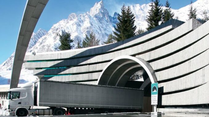 Uncem: sconcertati da aumenti tunnel monte bianco e autostrade