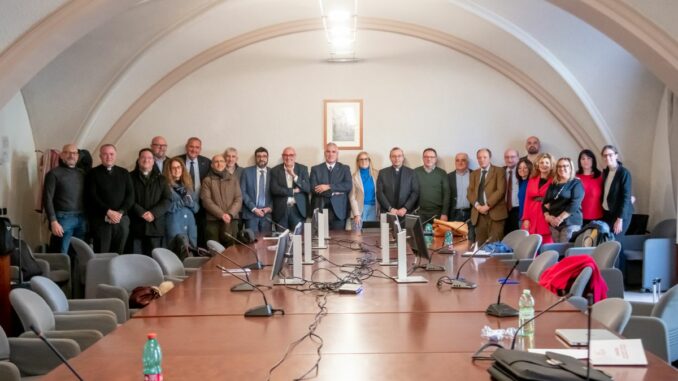 Settimanali cattolici. Il Consiglio nazionale conferma Ungaro presidente e Genisio vicaria