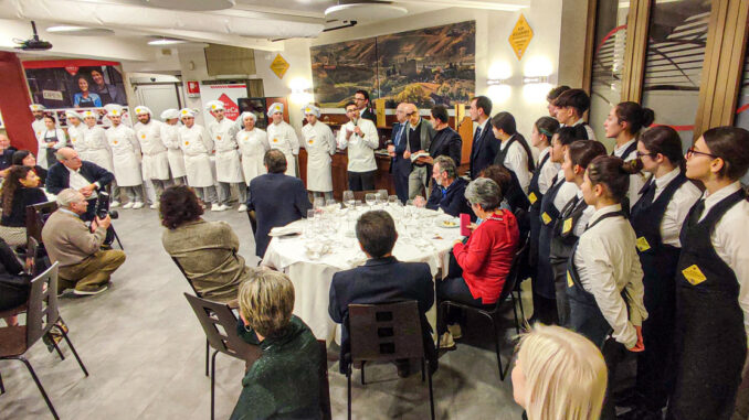 Pranzo didattico Famija Albeisa: aperto a tutti, interamente gestito dagli allievi dell'Accademia alberghiera di Alba 1