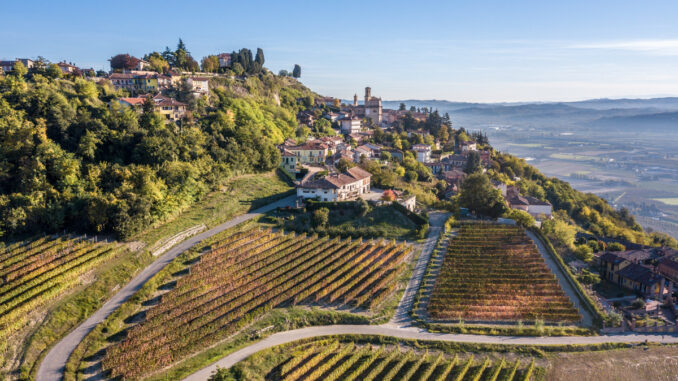 A Kilimangiaro Guarene in lizza per vincere il titolo di Borgo dei borghi