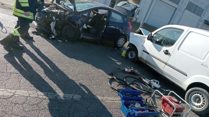 Santo Stefano Belbo, incidente in corso IV Novembre