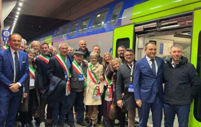 Inaugurato il treno che da Alba porta all'aeroporto di Caselle (FOTO e VIDEO) 1