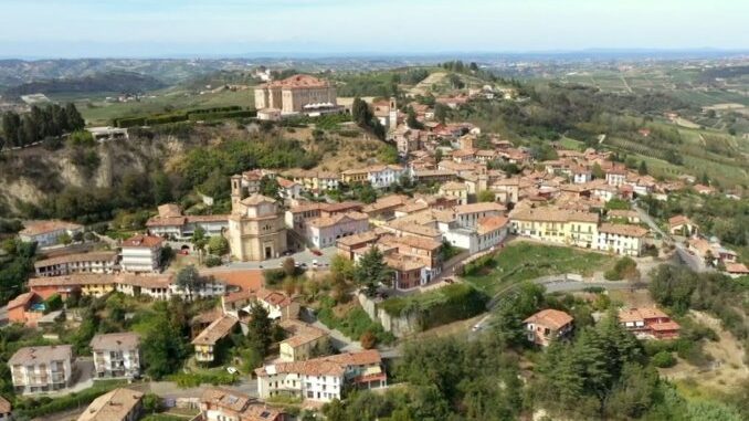 Su Kilimangiaro troviamo Guarene segnalato in Piemnte come "Il Borgo dei Borghi 2024"