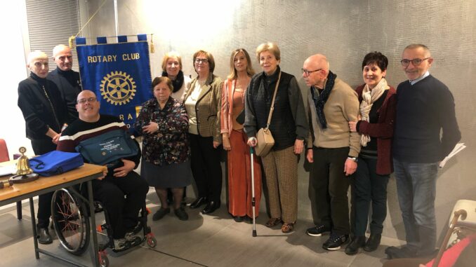 Rotary Club Bra: consegna borse di studio al service "Alzheimer cafè"