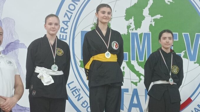 Kung fu, medaglia d'oro per l'atleta castagnolese Irene Colla 1