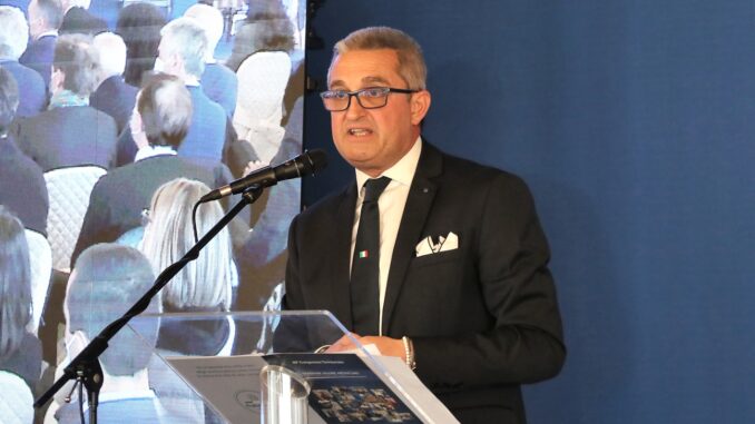 Ritardi di pagamento, slitta il voto del Parlamento Ue. Delusione di Confartigianato