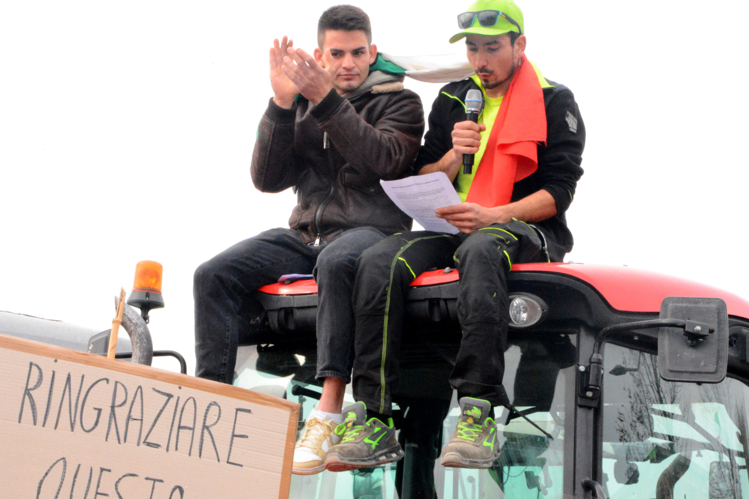 Il corteo degli agricoltori sui trattori nelle vie della città (FOTOGALLERY) 4