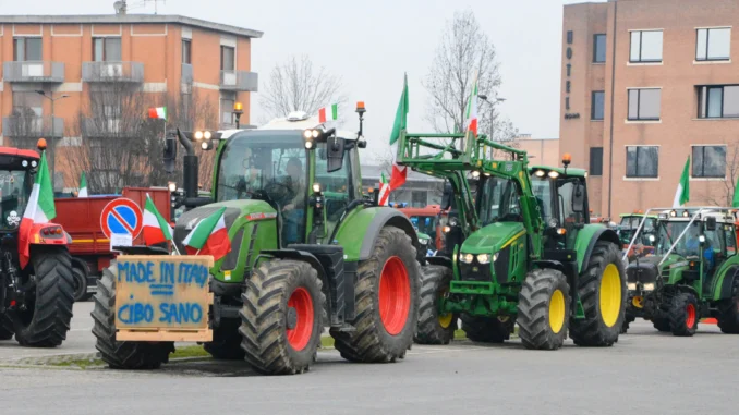 Protesta dei trattori ad Asti. Gli agricoltori incontreranno il vicepresidente del Piemonte Carosso