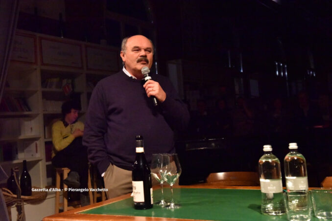 Giorgio Calabrese, medico e dietologo, ospite alla fondazione Mirafiore. Segui la conferenza in streaming 5