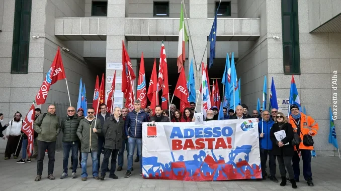 Anche Cuneo l'edilizia è in sciopero dopo i cinque morti nel cantiere a Firenze