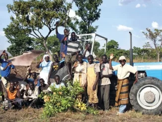 L’Africa ha più bisogno di trattori o di zappe? Missionari concreti e ambiguità tra i politici