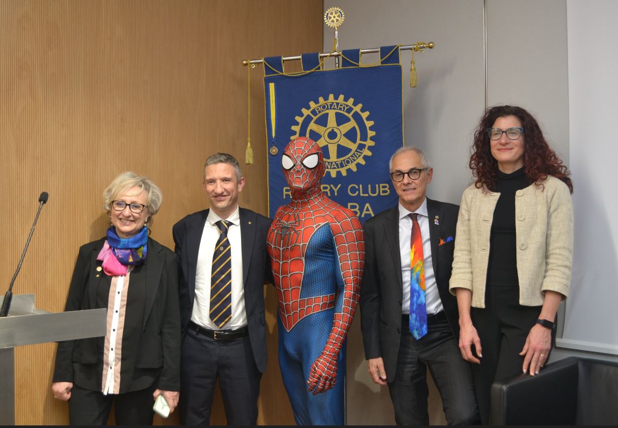 Mattia Villardita, Spiderman per regalare un sorriso ai bambini in ospedale 4