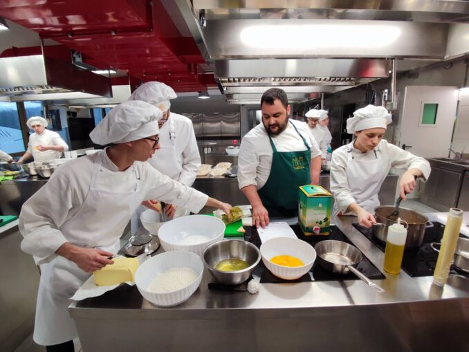 Da Piemonte, Liguria e Sicilia per partecipare al Master di Alta formazione di cucina dell’Accademia Alberghiera di Alba 2