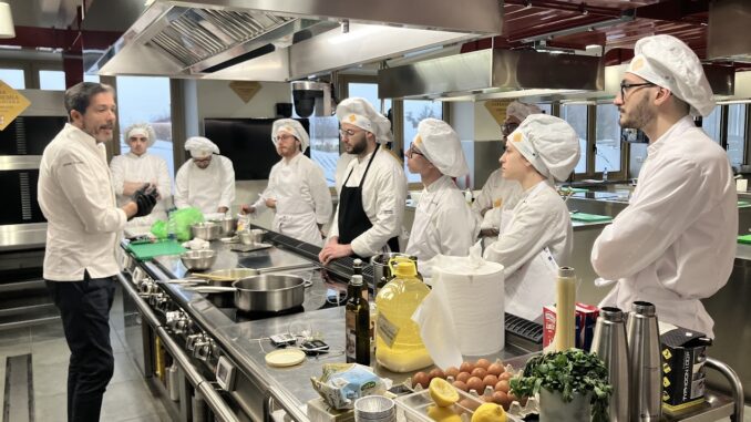 Da Piemonte, Liguria e Sicilia per partecipare al Master di Alta formazione di cucina dell’Accademia Alberghiera di Alba