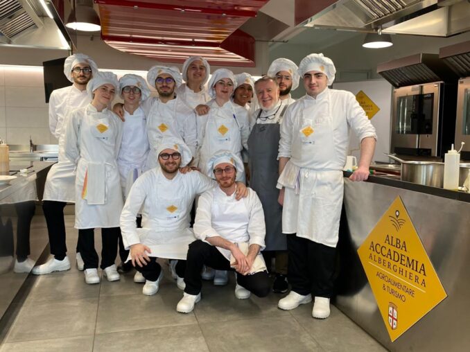 Da Piemonte, Liguria e Sicilia per partecipare al Master di Alta formazione di cucina dell’Accademia Alberghiera di Alba 1