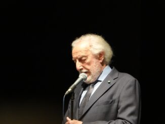 Teatro Sociale sold out per la presentazione del libro di Tomaso Zanoletti, Alba, una piccola grande città