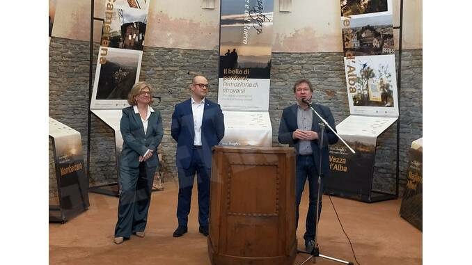Trezzo strada romantica inaugurazione La “casa” della Strada romantica è nella chiesa di San Giovanni, a Trezzo Tinella