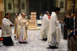 Riti della settimana Santa in cattedrale ad Alba, preparandosi per la Pasqua 9