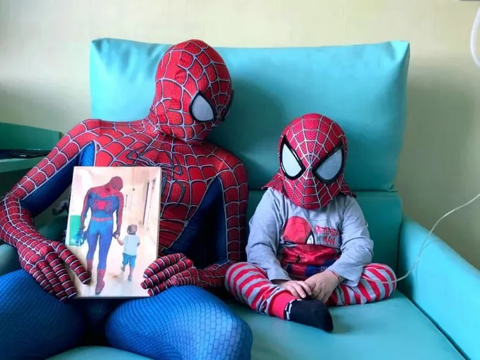 Spiderman (Mattia Villardita) sarà ospite domani del Rotary club Alba