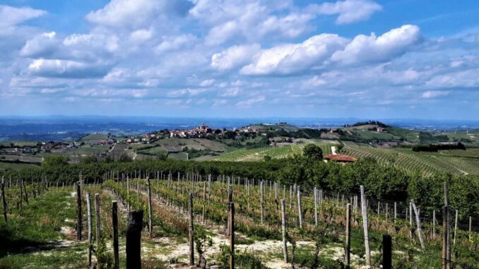 Pasqua e i grandi panorami di Novello: dal Sol levante al sentiero del Monviso