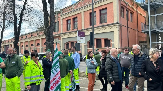 Lavoratori Egea in presidio 2