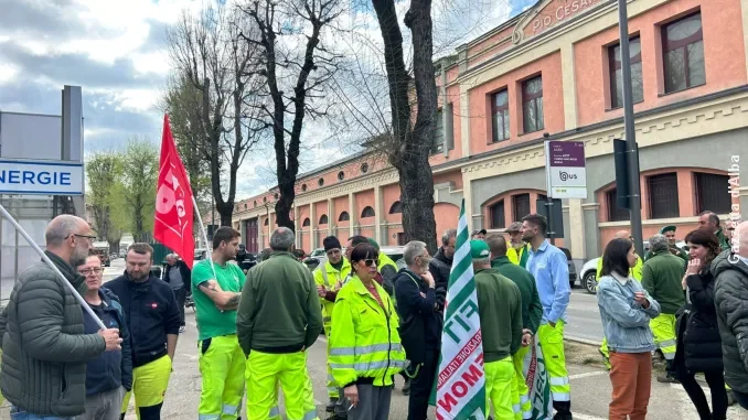 Lavoratori Egea in presidio 1