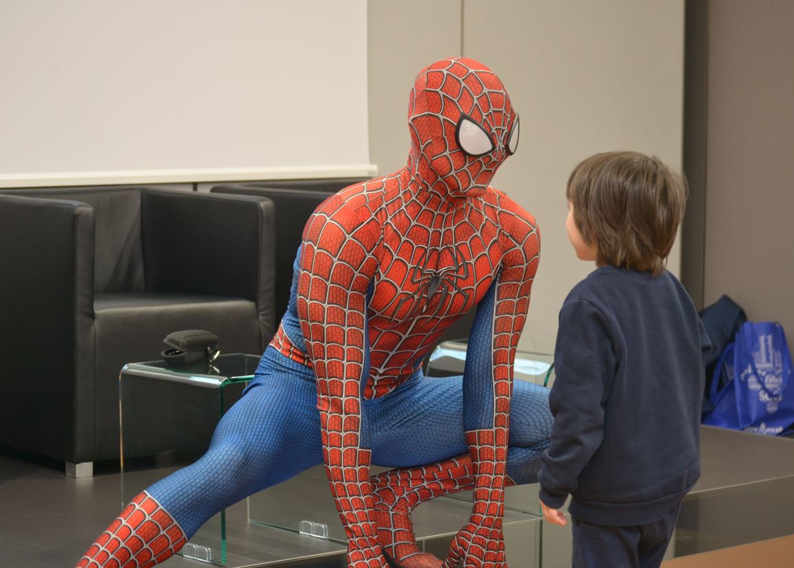 Mattia Villardita, Spiderman per regalare un sorriso ai bambini in ospedale 5