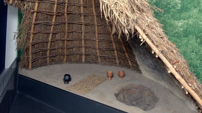 ricostruzione capanna del neolitico Alba: speciale Pasqua al “Museo dei Piccoli”