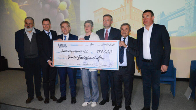 Assegno - 3 Barolo en primeur: 134mila euro alla scuola enologica (Video)