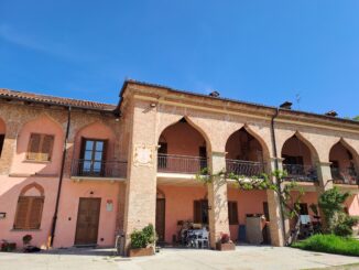 Santa Vittoria d'Alba: la storia di Cascina Sant'Ambrogio in uno splendido volume