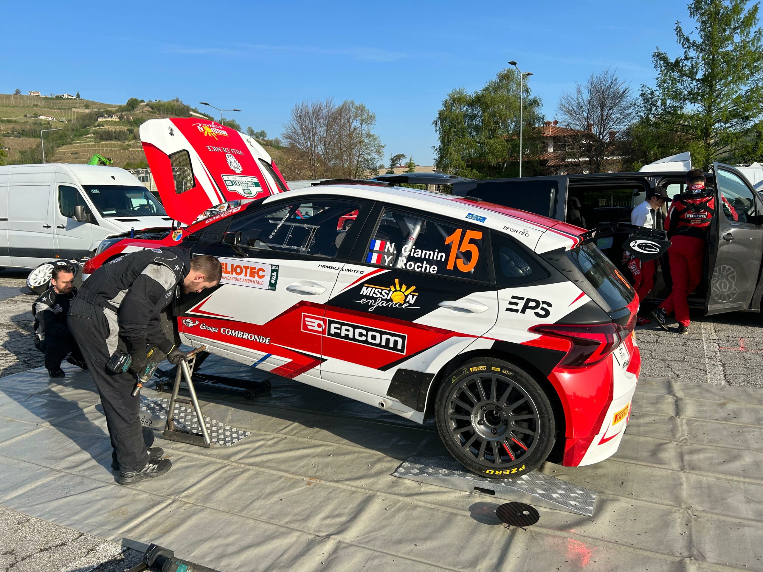 Andrea Crugnola è il più veloce nelle qualifiche. Rally Regione Piemonte al via (VIDEO) 2