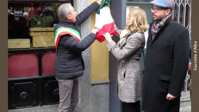 Una targa indica la casa natale di Gina Lagorio, oggi la cerimonia a Bra