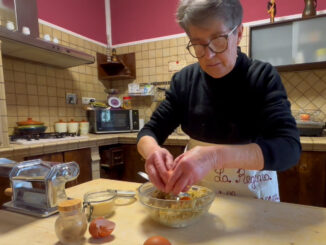 I piatti della tradizione: incredibili raviole ris e coj (VIDEO)