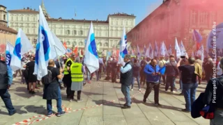 Oggi a Torino sciopero e corteo per chiedere il rilancio dello stabilimento di Mirafiori 5