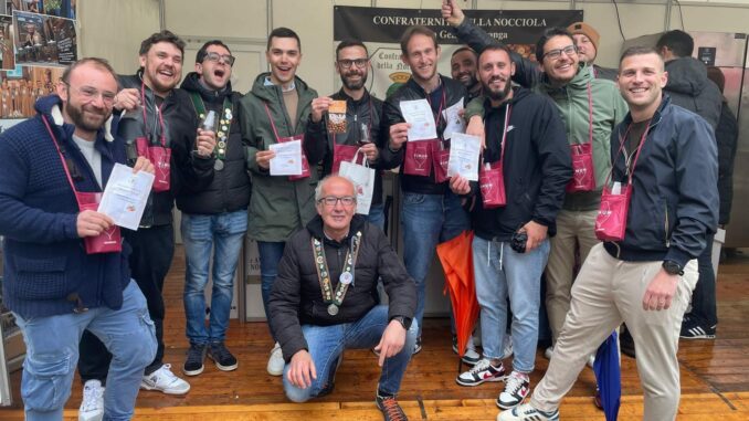 Regalare un sorriso con le nocciola del cuore