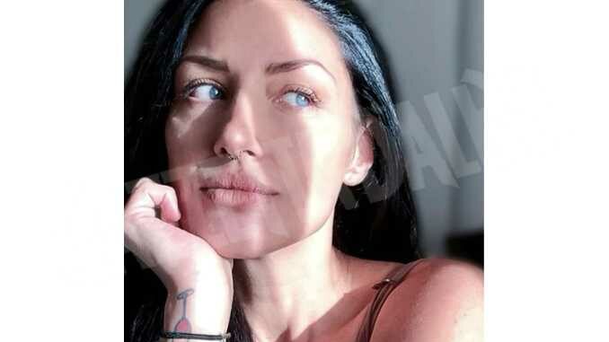 Daria Cadalt L'associazione Alec di Alba ricorda Amy Winehouse con la scrittrice Daria Cadalt