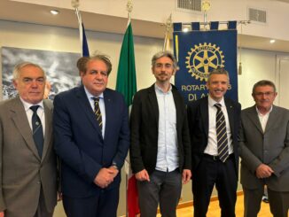 Incontro con Cristian Bonomi, genealogista alla ricerca degli antenati alla conviviale del Rotary di Alba 1