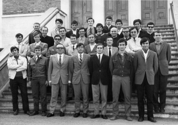 Compagni di scuola, 55 anni dopo: i periti industriali di Bra si ritrovano tra grandi emozioni 2