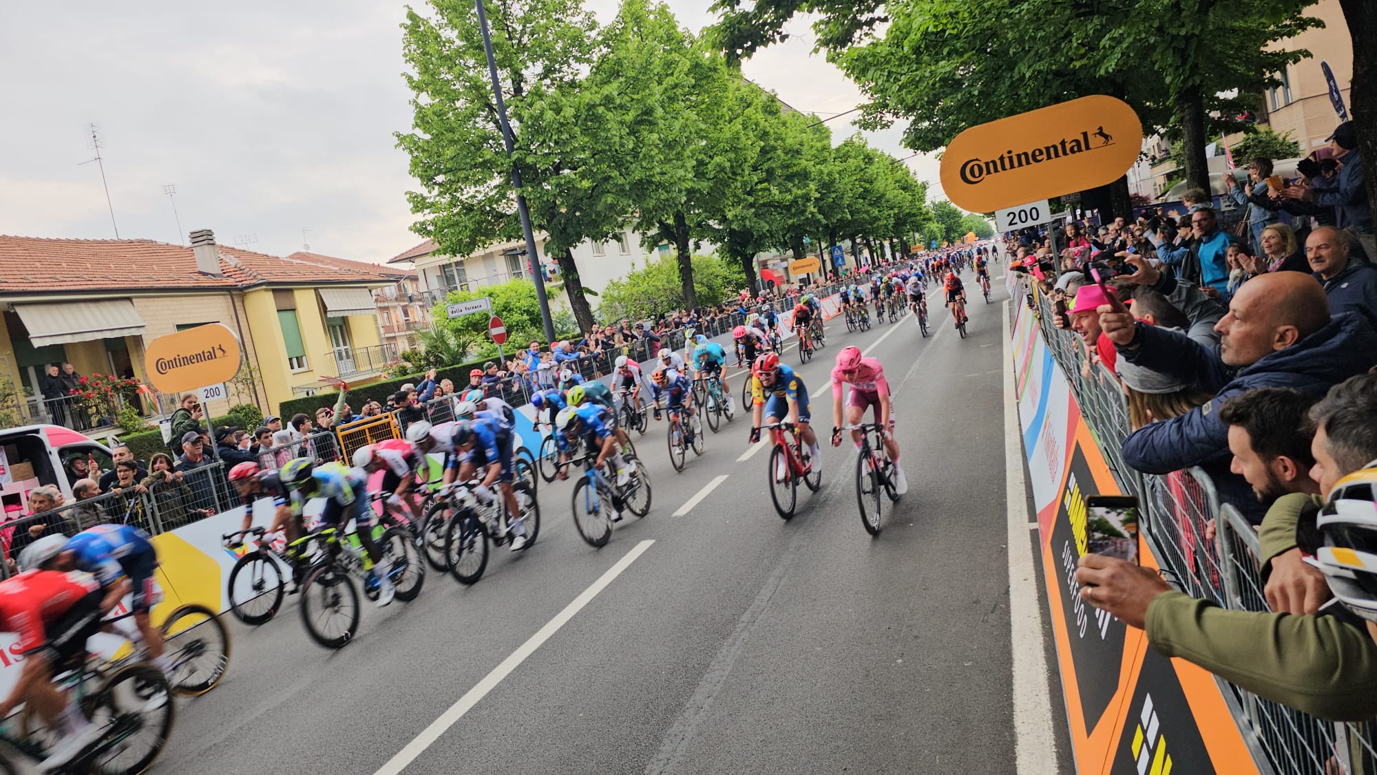 Giro d'Italia: a Fossano vittoria allo sprint del belga Merlier 3